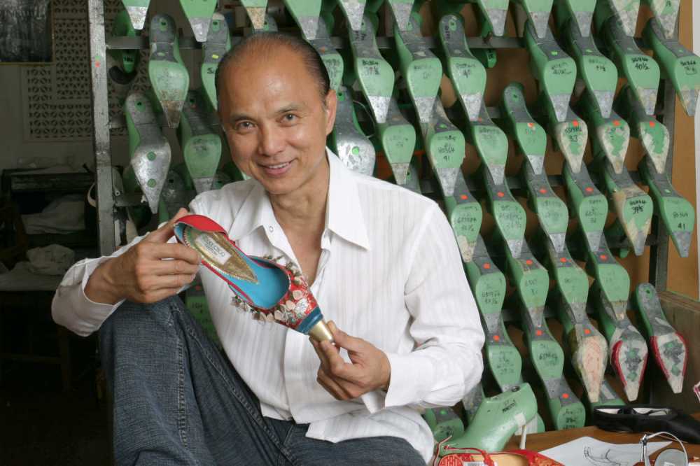 jimmy choo: chinese celebrity shoe designer wins DFA award